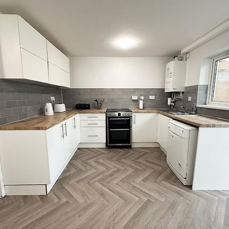 Nec-Airport-Hs2- 4Min Drive To Nec Villa Marston Green Buitenkant foto