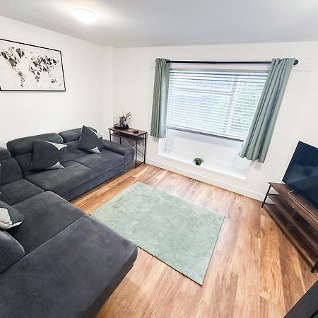 Nec-Airport-Hs2- 4Min Drive To Nec Villa Marston Green Buitenkant foto